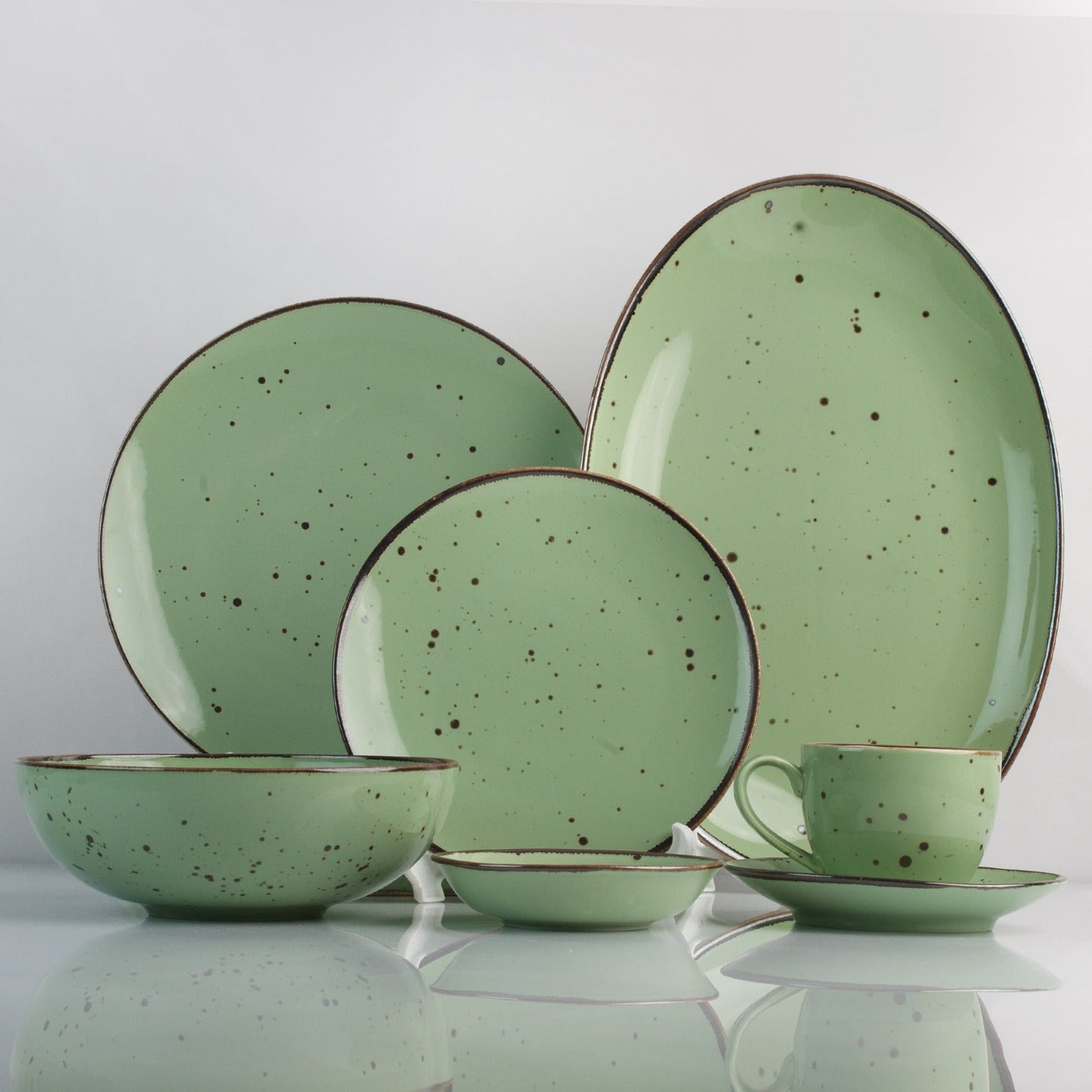 Sigma Green - Exclusive 32 Pieces Dinner Set