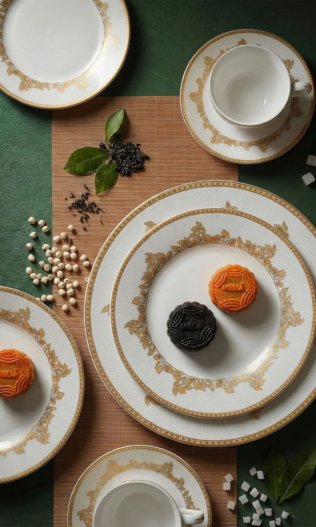 Vintage Dinner Set